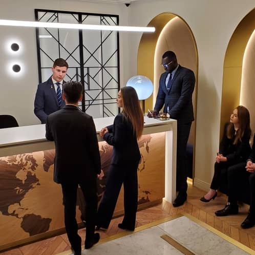 Etudiants_Luxury_Hotelschool_Ecole_Hoteliere (13)
