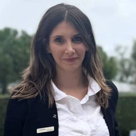 Alumni_Luxury_Hotelschool_Daphne_Alliel_Siahou_parsc-renaissance-hippodrome_Golf_Marriott (1)