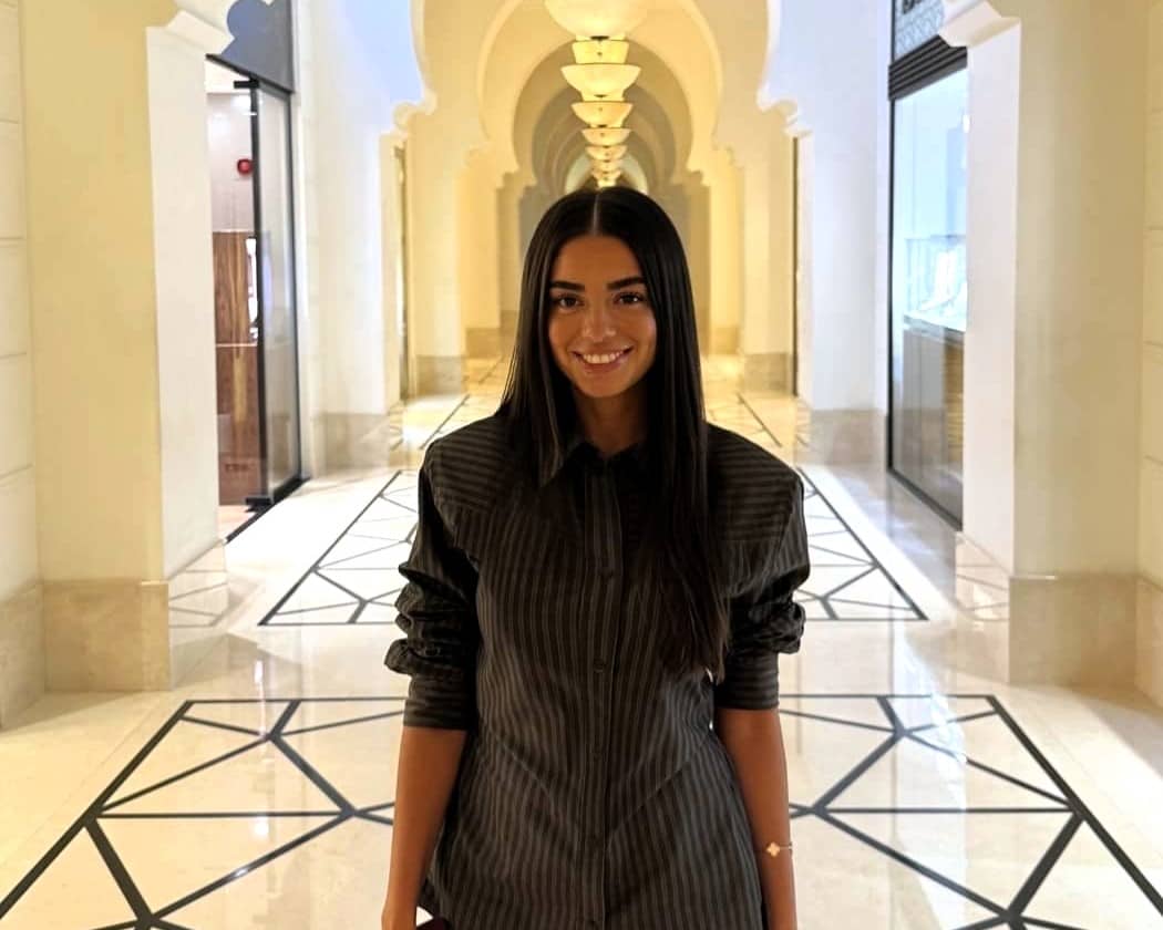 Alumni_Luxury_Hotelschool_Leila_Rahmani_Four_Seasons_Resort_Dubai_Jumeirah_Beach (1)